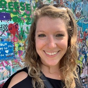 Meet your Posher, Nicole